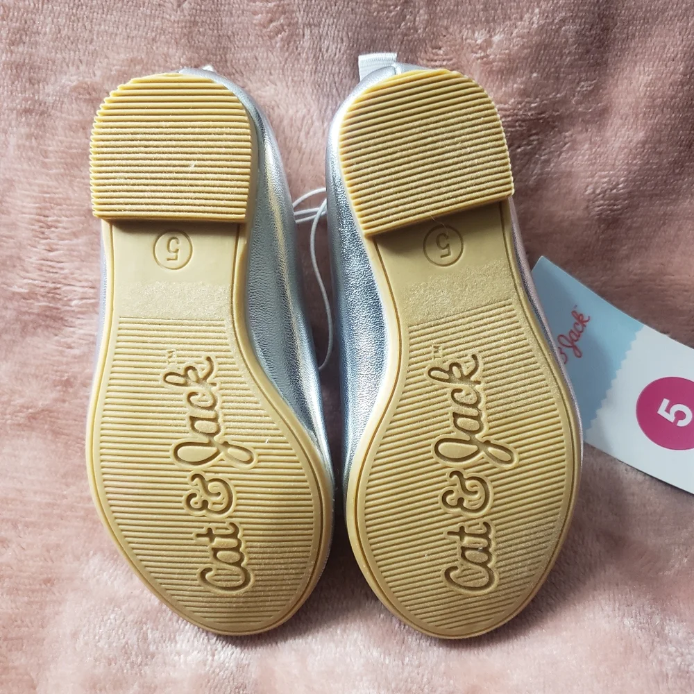 Cat & Jack Silver Kids Ballet Flats